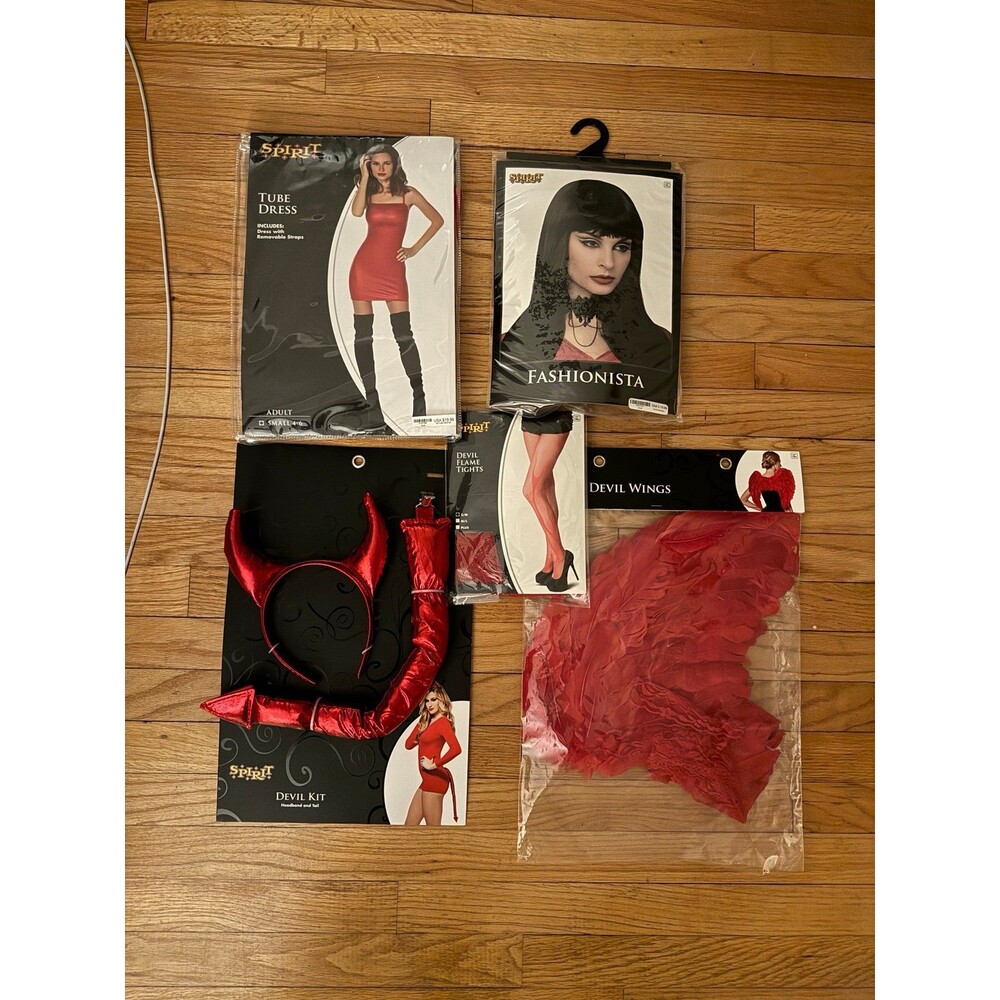 Spirit Halloween Devil Costume Bundle S